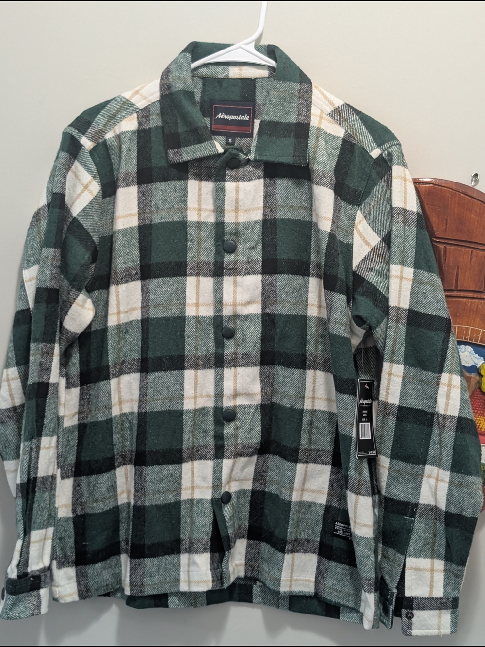 Aeropostale Men's Green, White and Black Plaid Button-Front Shirt Jacket